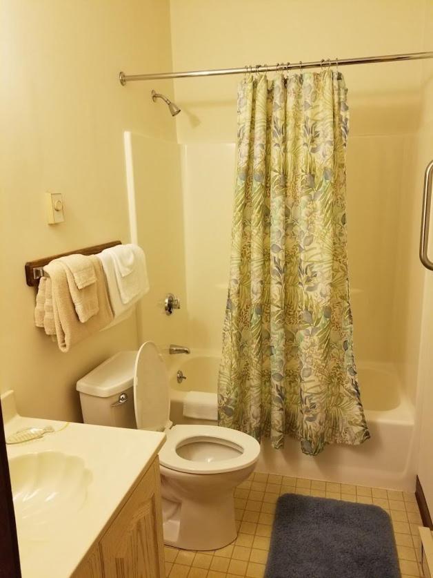 Kancamagus Swift River Inn Albany Room photo