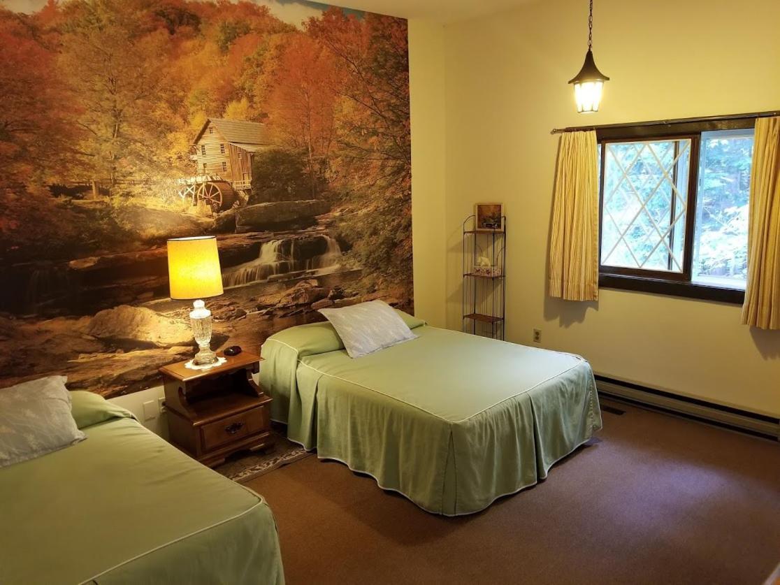 Kancamagus Swift River Inn Albany Room photo